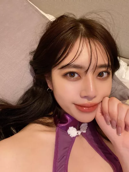 Hello🤍 by nae_nooor