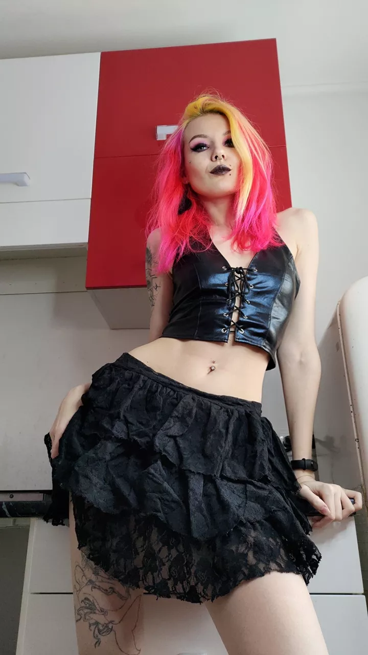 Hello 👋 posted by lidkabanditka