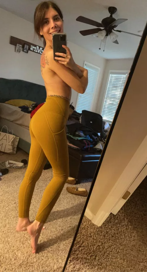 Hello by Brelarkspur