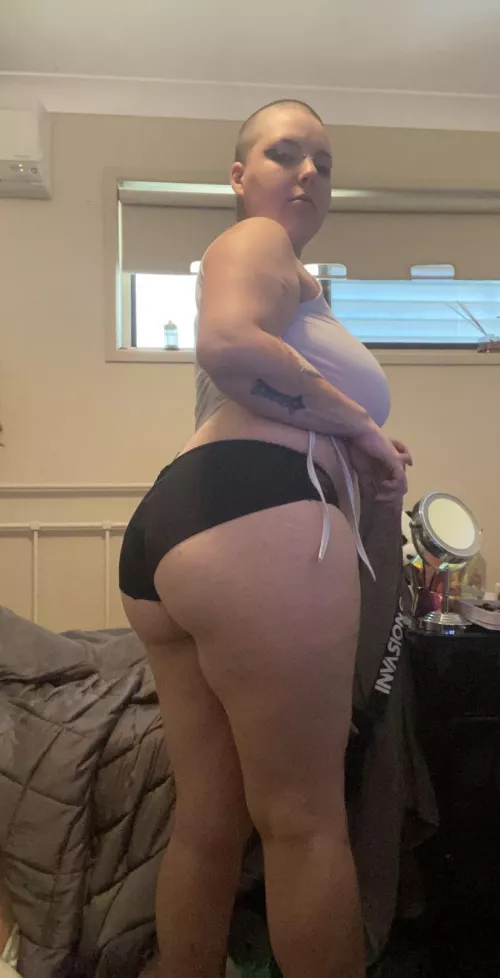 Hello and welcome to my butt by Sluggyshy