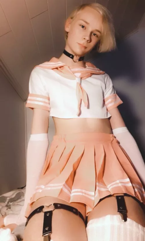 hello cuties~~ by NotSoCuteemful