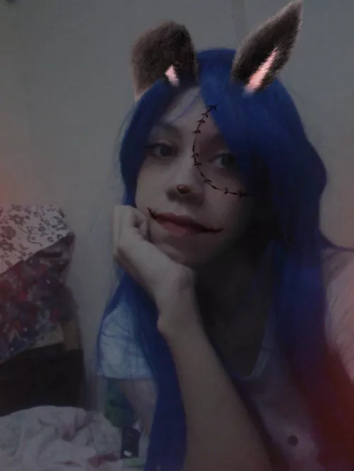 Hello ✌😄 by babyloutre