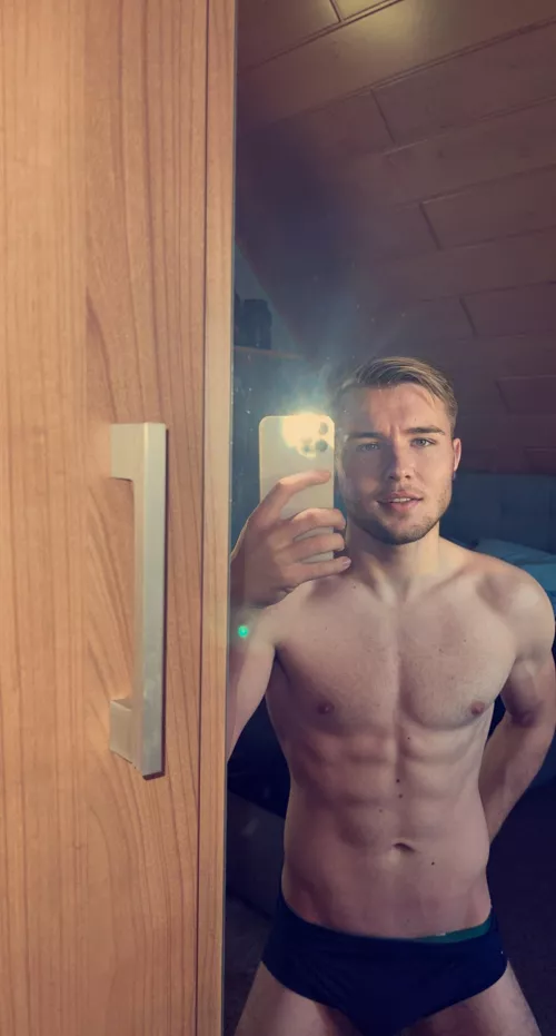 Hello do you like me ? by babyabs2