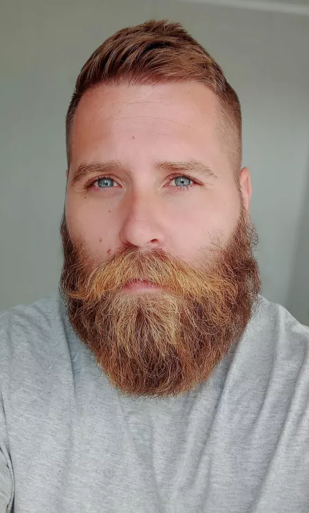 Hello everybody by lej84