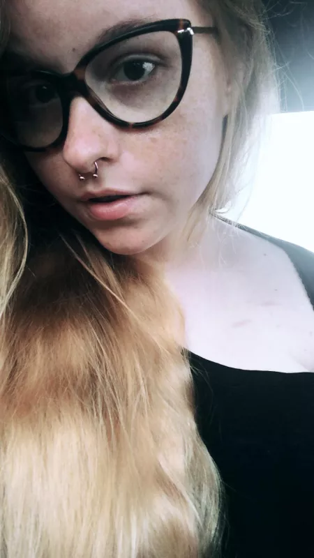 Hello everyone! by hemlocksulfur