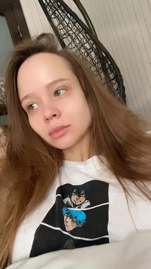 Hello everyone 😈 posted by Maryoceanz