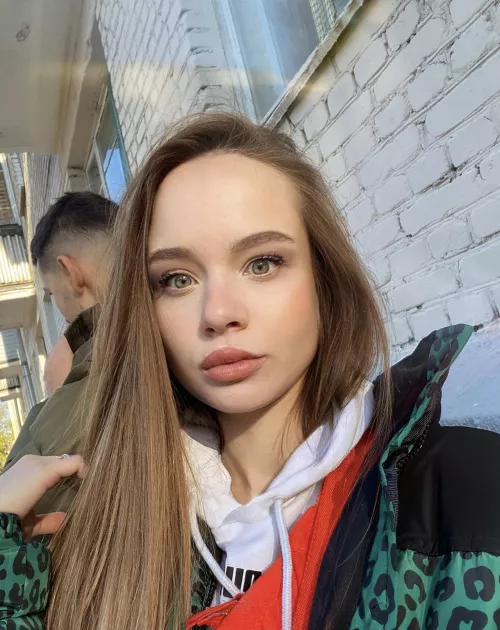 Hello everyone 👀😘 (f27) by Maryoceanz