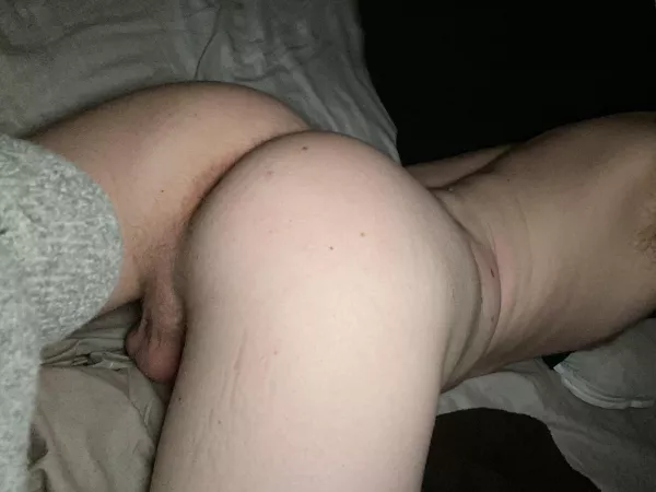 hello fellas, future friends :) by Decent-Door6163