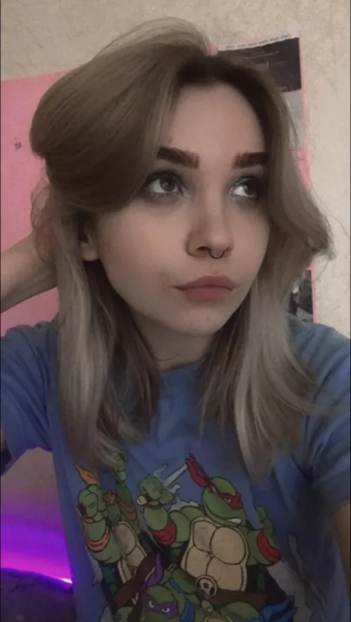 Hello )) from 1 to 10 how can u rate me ?) by KattieBunny