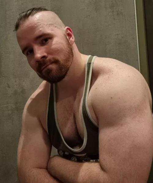 Hello from the empty changing room, the only place at the gym where I dare to take pictures by casualcoinshot