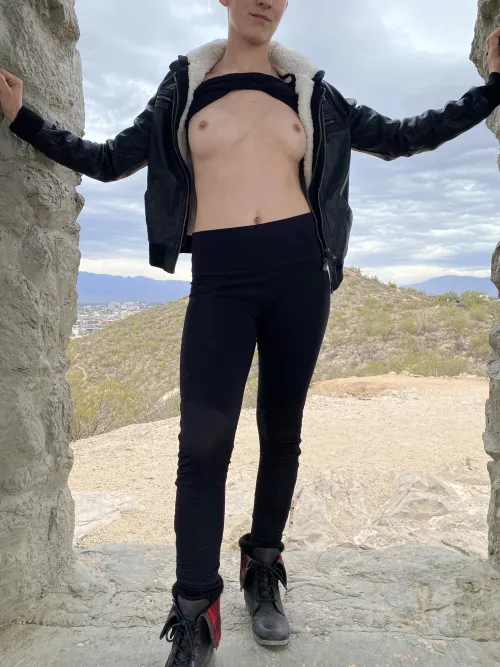 Hello from the west by Avyana_Love