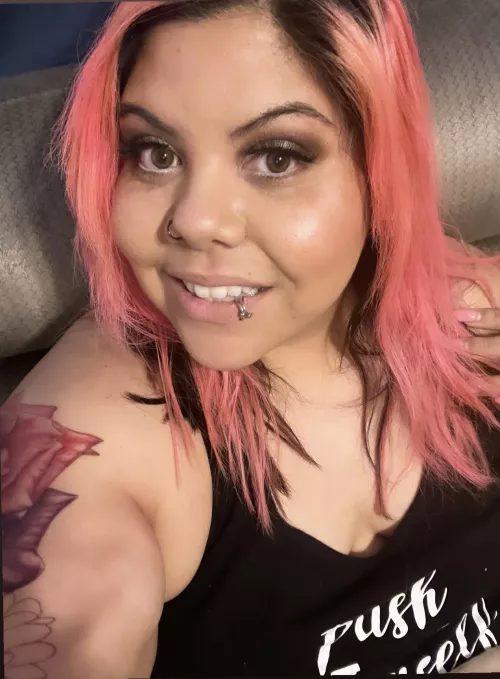 Hello! Happy Monday by KandeeLeee