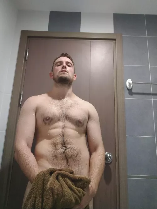 😎 hello hello by BenUKfriendly