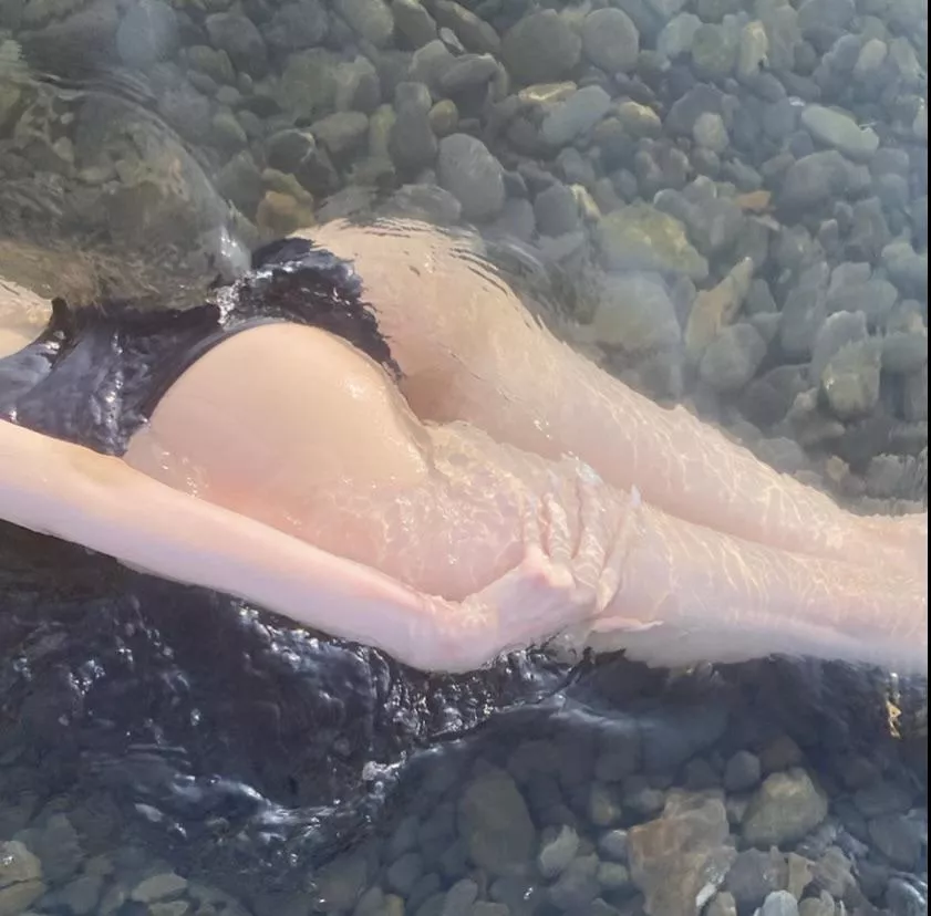 Hello hello! Happy November to you;) posted by itselina