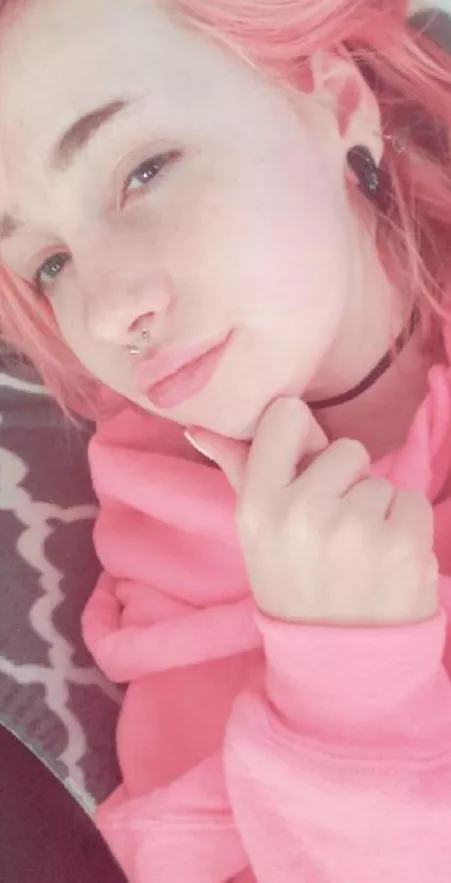 Hello! Hope you’re all enjoying your day!! by Lalisa_-