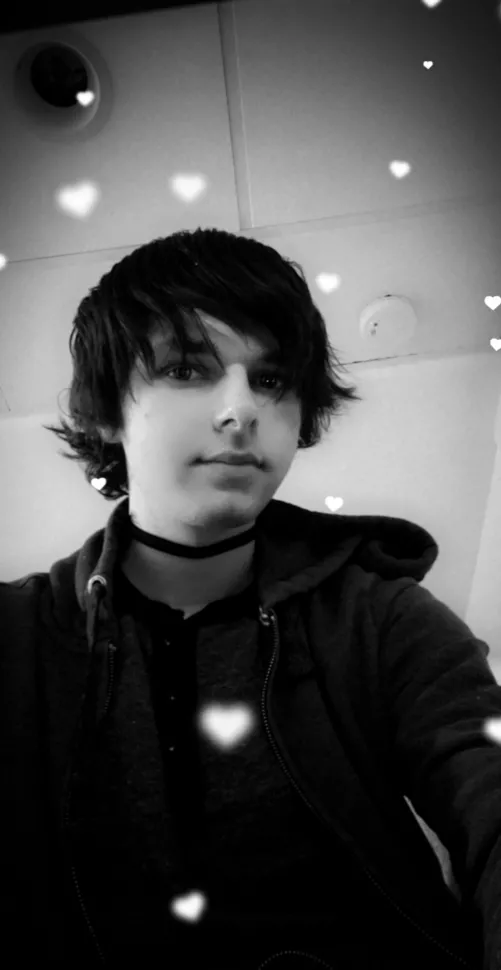 Hello. I like pizza lol by fembillie