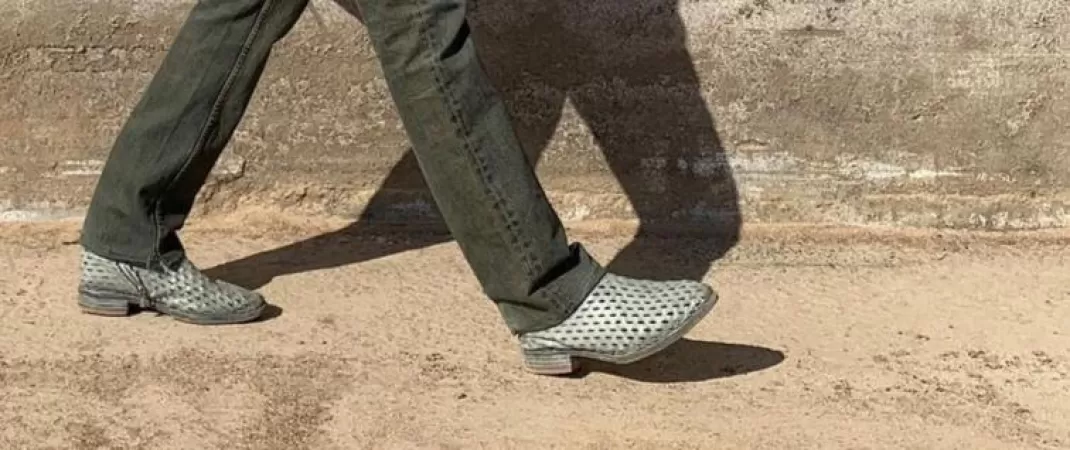 Hello, ID on boots please? by Lilbronx22