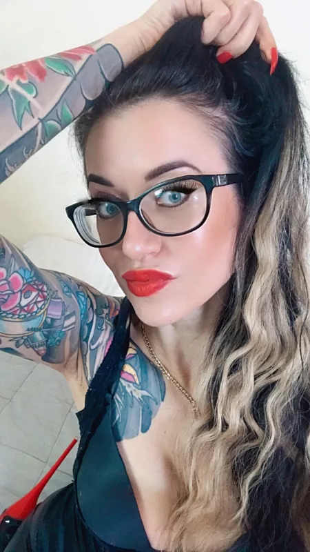 Hello! I’m Julia. Join me. Free page. Fetish friendly. Link below ⬇️ by Juliadomaina