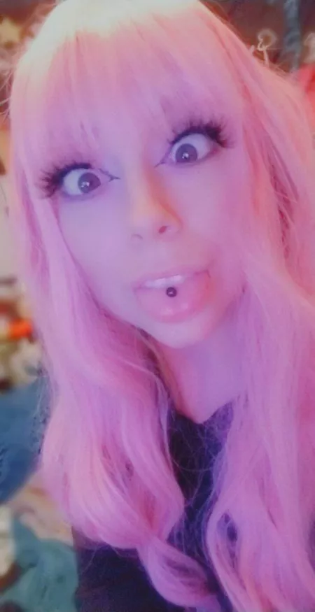 Hello☺️ I'm Serena, and I'm new here on reddit. I would love to get to know some people💖 by bbybite