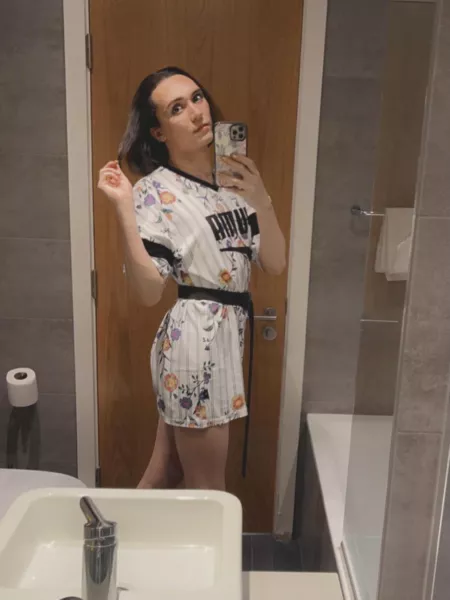 Hello 👋🏼 long time no see 😊 by Precious_Peaches