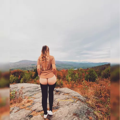 Hello pumpkins 🎃 Cum check out my fat ass 🍑 and make special requests with me, I’m ready to play today 💋🤤🤤 What do you want?? 💦 link in comments by pumkinspic33