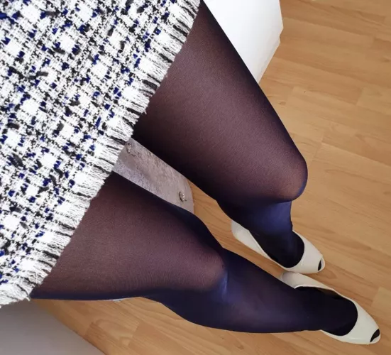 hello by pm-legs-in-tights