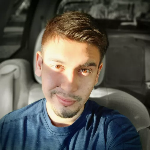 Hello Reddit! 😁 Do you love sunsets? by Heart_Naive