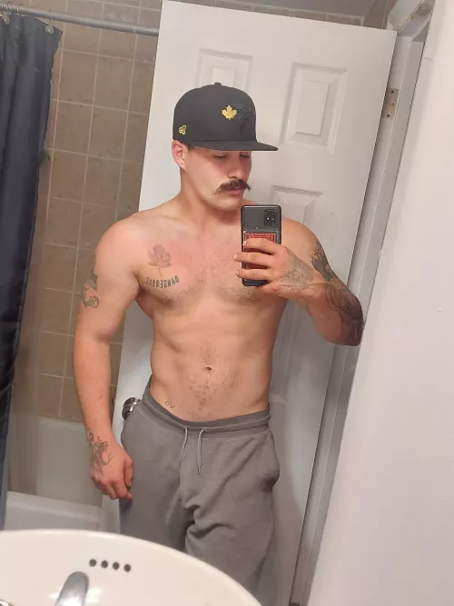 Hello reddit 😏! Home from work and ready to relax. by RiffsNShakes