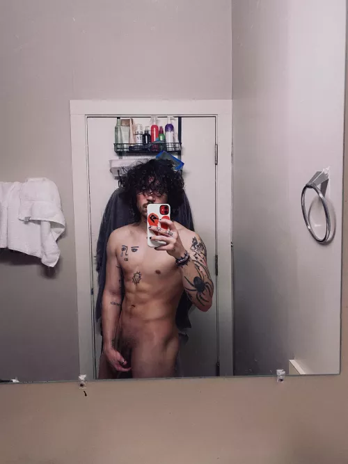 hello (say it back) by saraphsrevenge