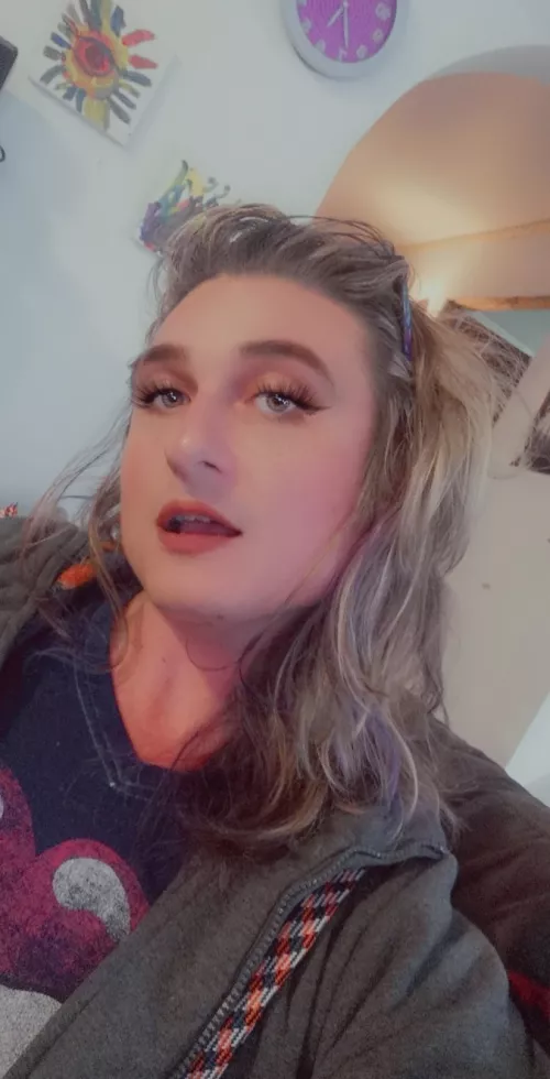 Hello there! 🥰😘 by VanessaVonVega