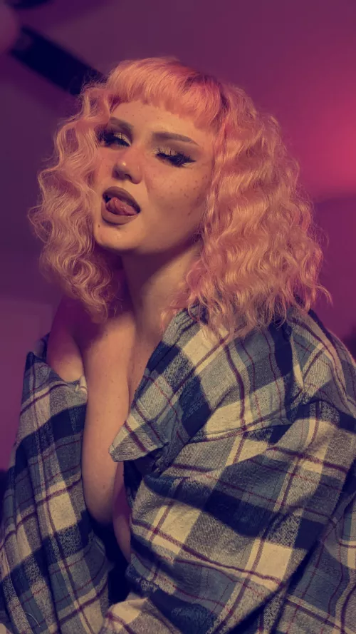 Hello there ☺️ by Marie_Jayne