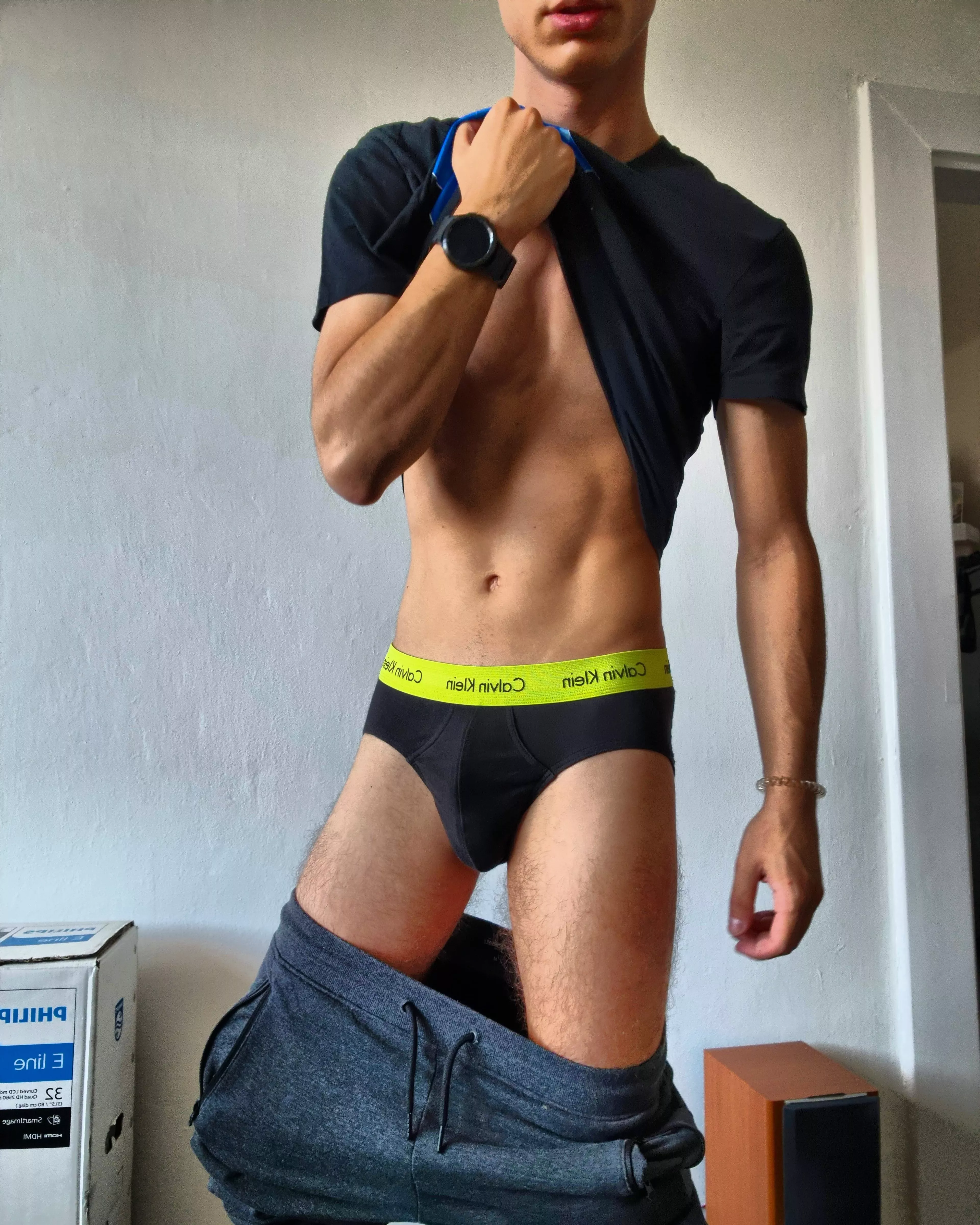 Hello there posted by dakamir_19