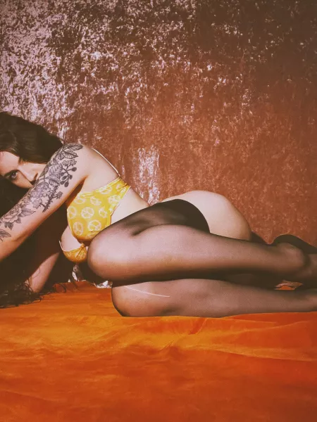 Hello there 👄😉 by violettwitchh