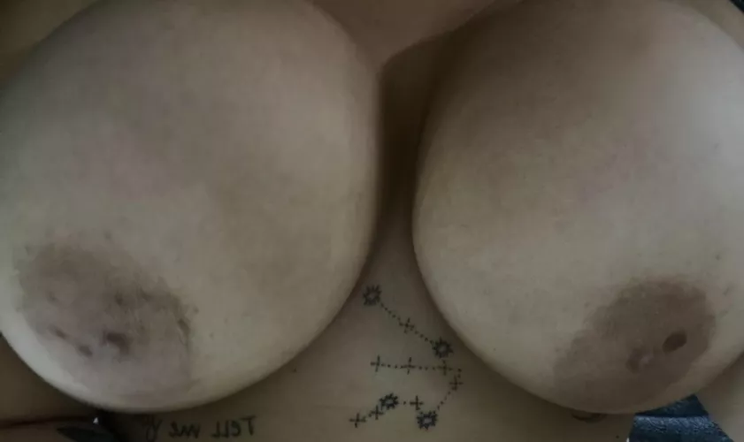 hello there 🤍 (oc) [image] ☺️ by gbabyxoxoxoxo