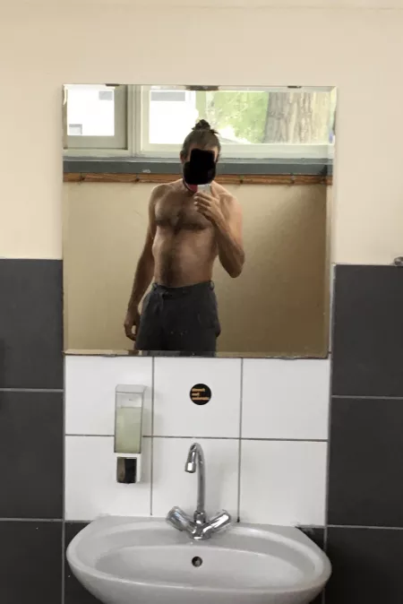 Hello there by OneLargeCarpenter