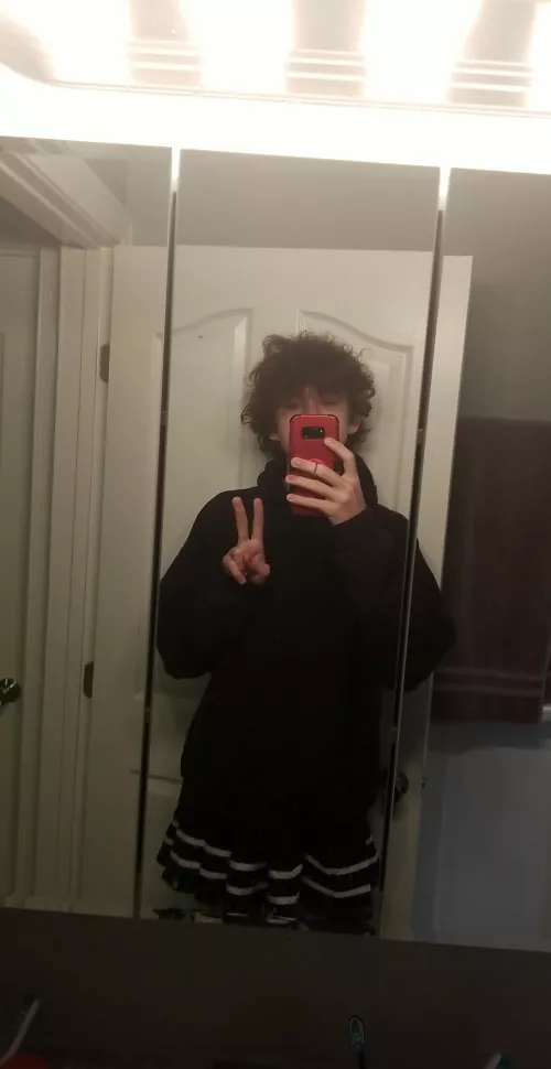 hello this is like my first post on reddit ever lmao by Aquatic-jay