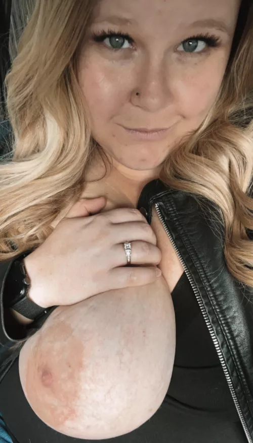 Hello Titty Tuesday 🤪 (F) by SweetPeach_94