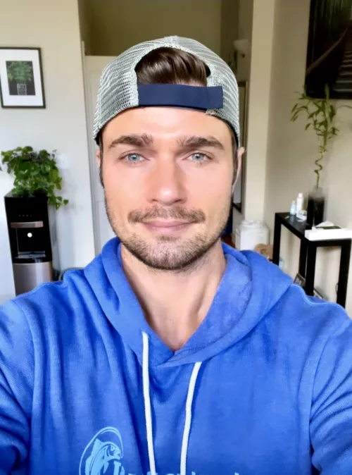 Hello to all my Gaymer’s! by avincento