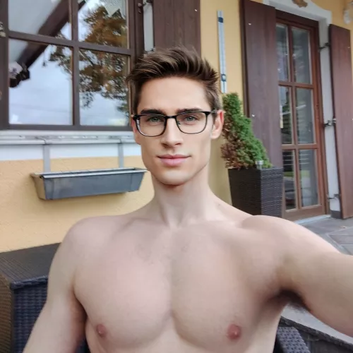 Hello 👋 by jonasheimononlyfans