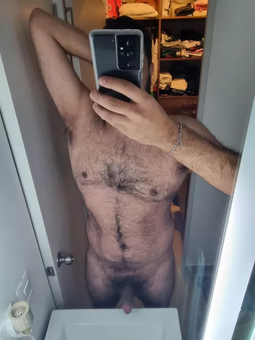 Hello by juanito_banana1