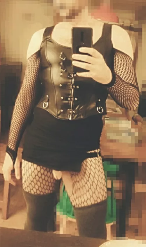 Hello x by secretsissyIreland