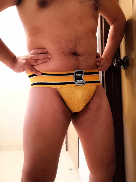 Hello yellow 😊 by chubbo57