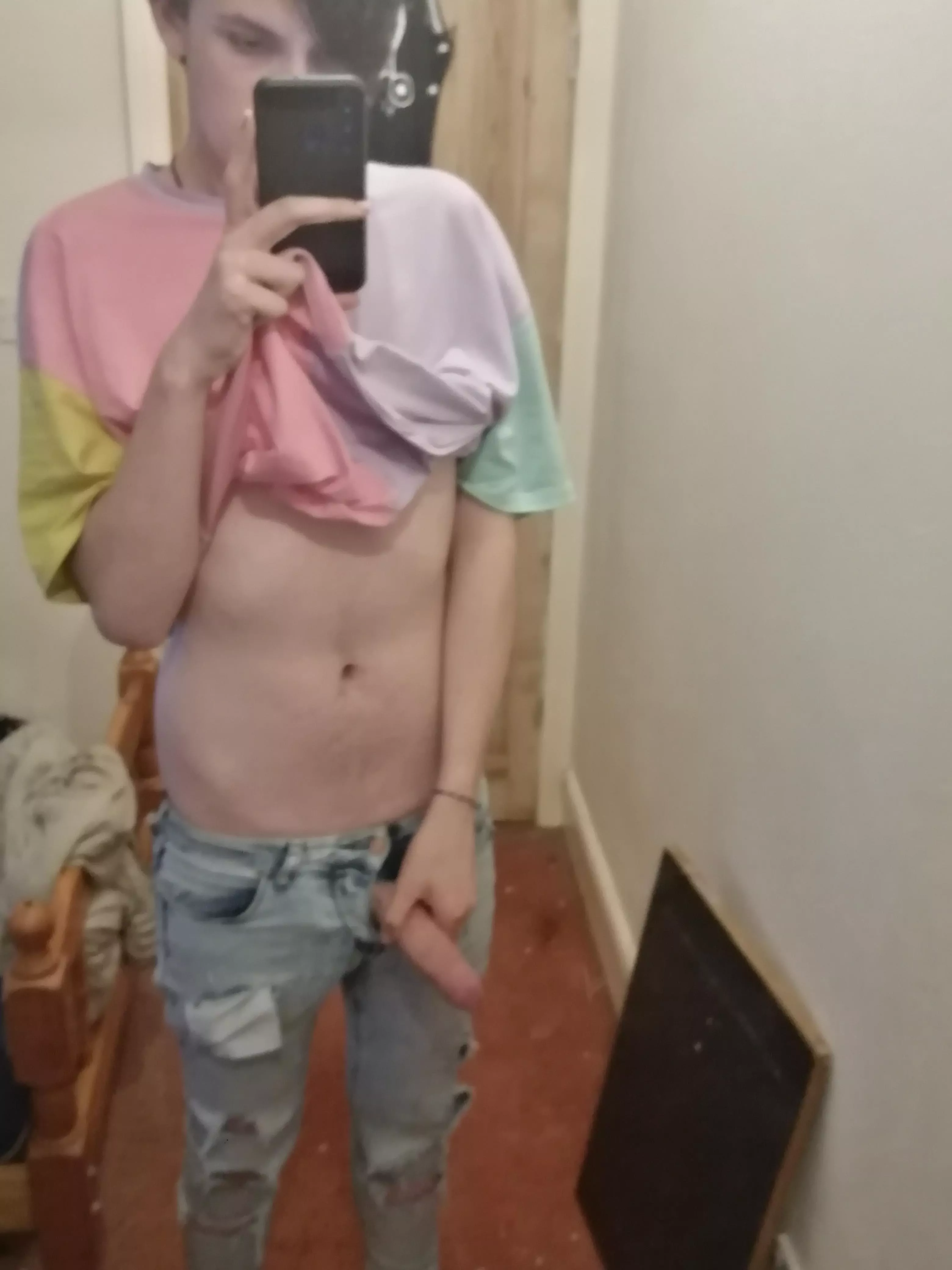 Hello you sexy people posted by lilfemboi190