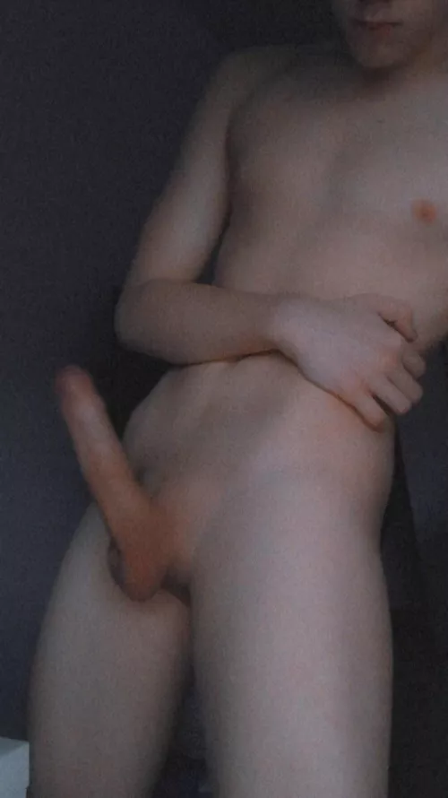 hello…it’s me… by Amihottieforu