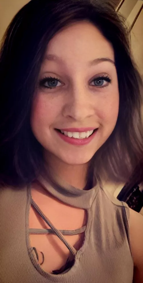 Helloo 👋☺️ by pistal408