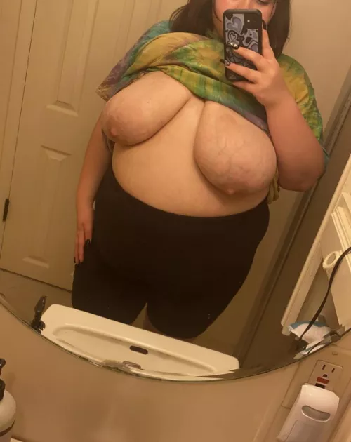 Helloo :) by dreamss_23