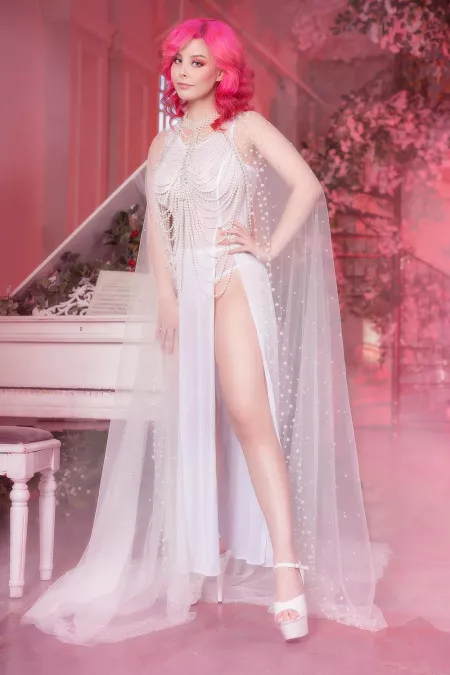 Helly Valentine by HellyValentine