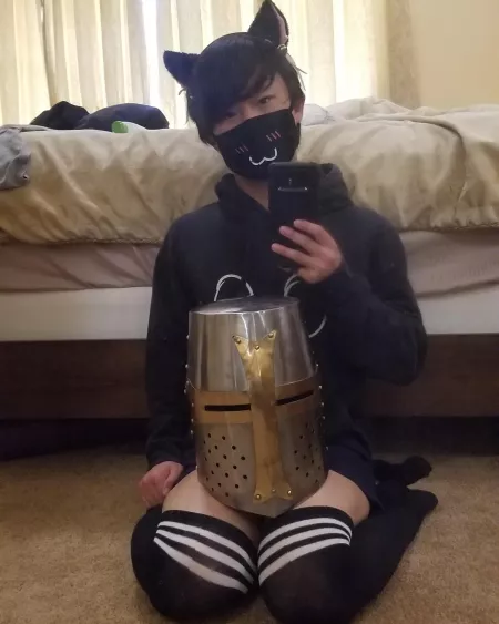 Helmets are fun by TheScrubu