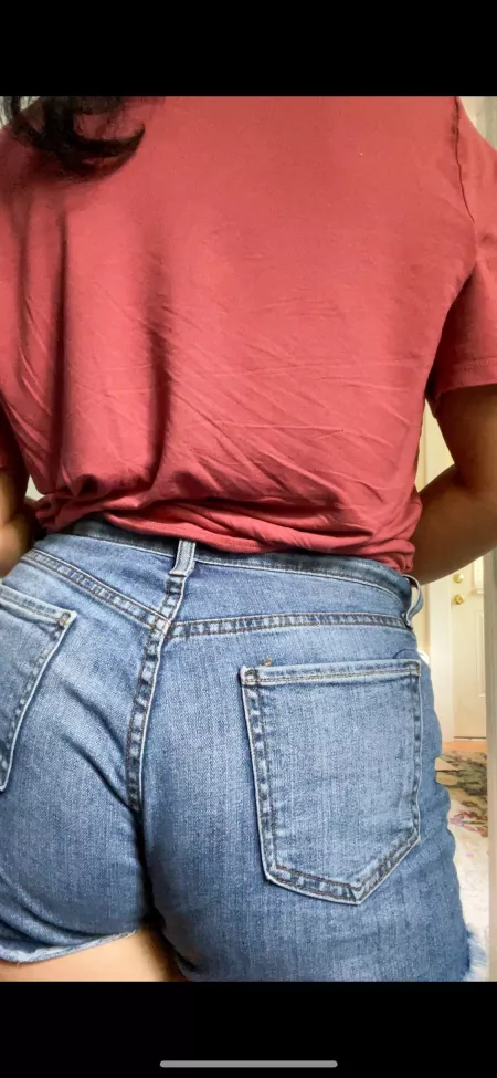 help a girl out 🤌🏼 by SallyMidwest