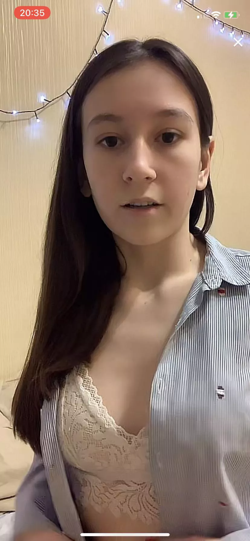 Help her get them out 🔥 posted by Gladyateur